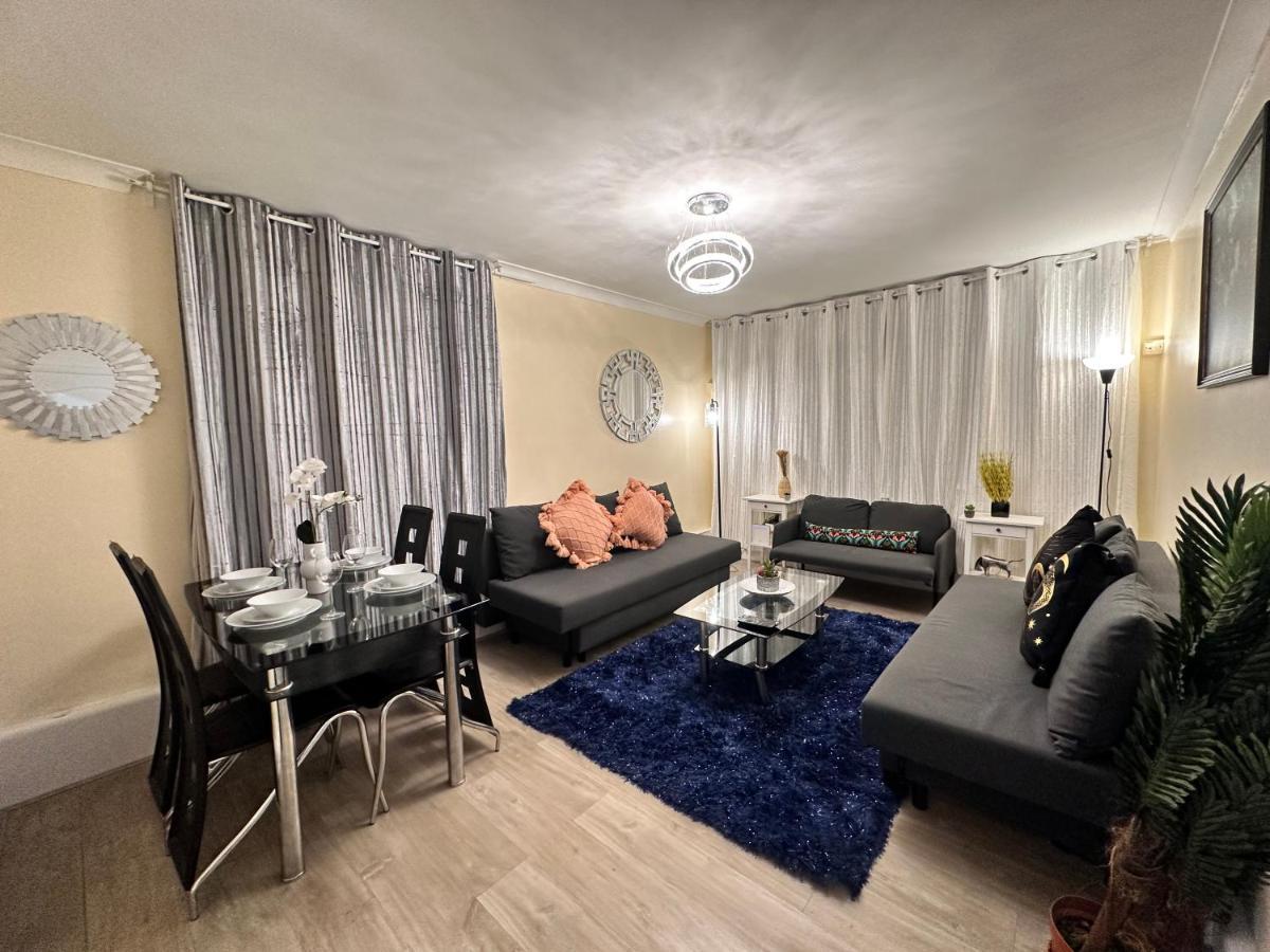 לונדון Posh 2-Bedroom, Living Room, Kitchen & 1.5 Bathroom מראה חיצוני תמונה